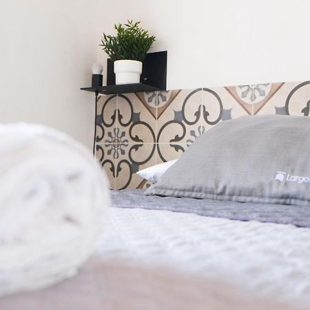 أفيترانا Largo Imperiali B&B المظهر الخارجي الصورة