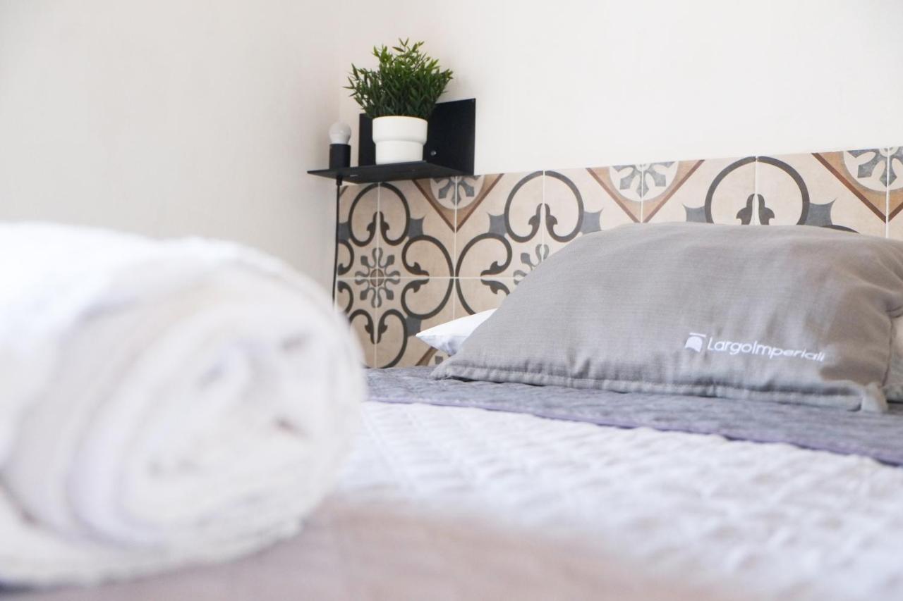 أفيترانا Largo Imperiali B&B المظهر الخارجي الصورة