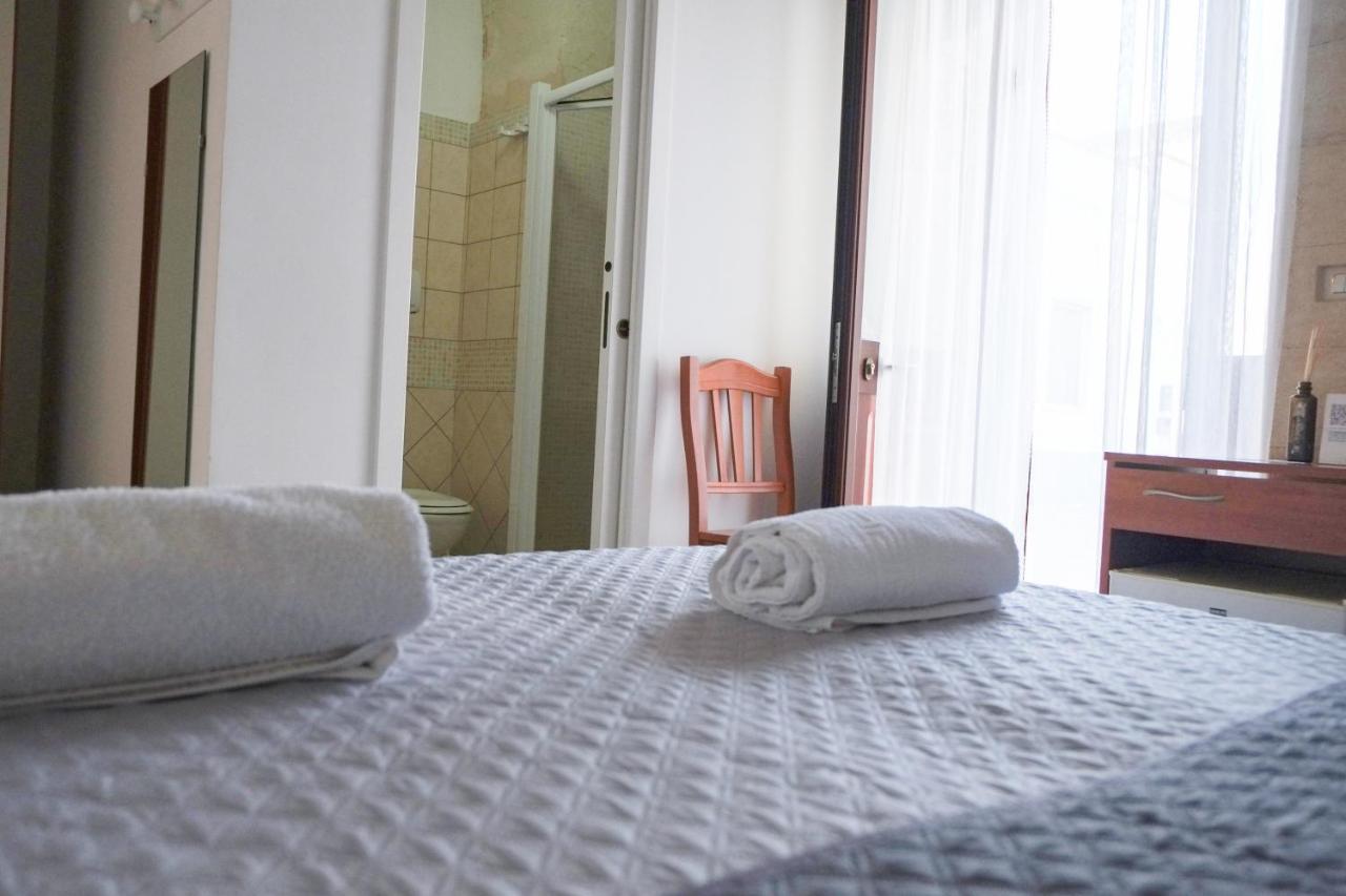 أفيترانا Largo Imperiali B&B المظهر الخارجي الصورة