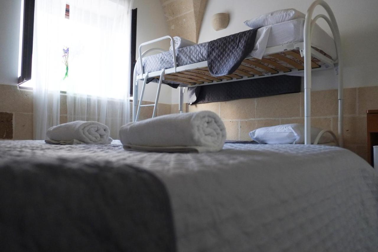 أفيترانا Largo Imperiali B&B المظهر الخارجي الصورة