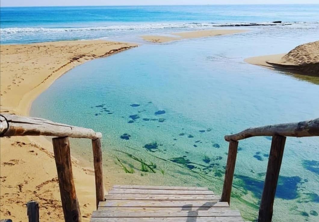 أفيترانا Largo Imperiali B&B المظهر الخارجي الصورة
